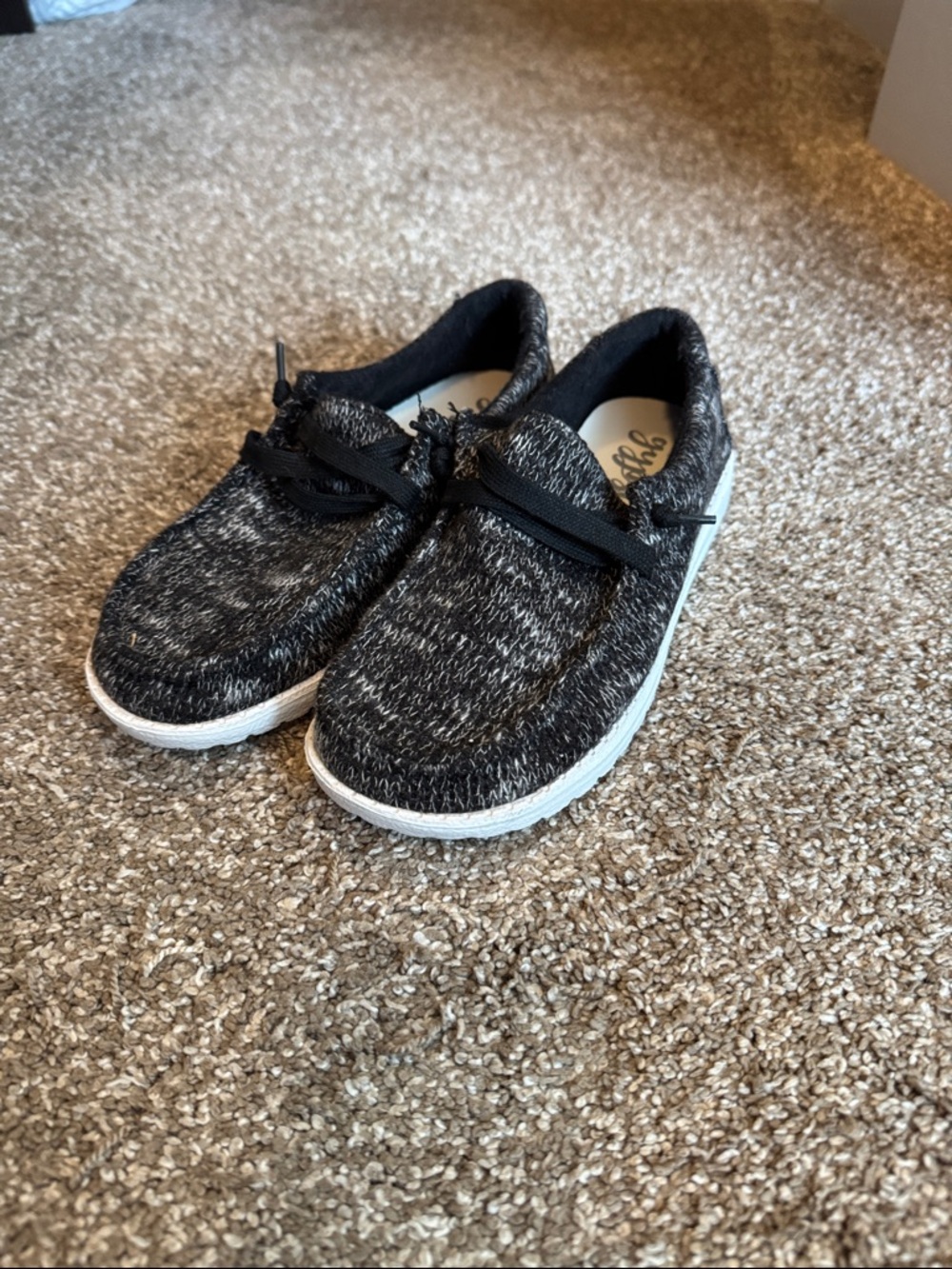Women’s Slip-On Knit Sneakers - Black Heather